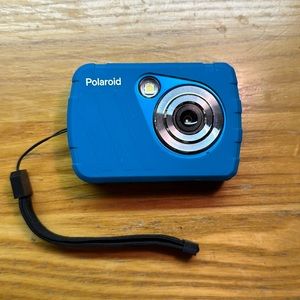 Polaroid Waterproof Camera IS048